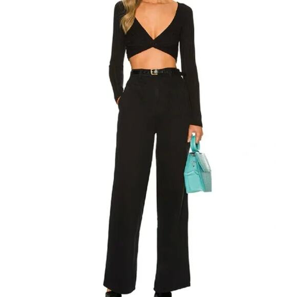 superdown black ribbed knot front cropped sweater - Picture 4 of 4